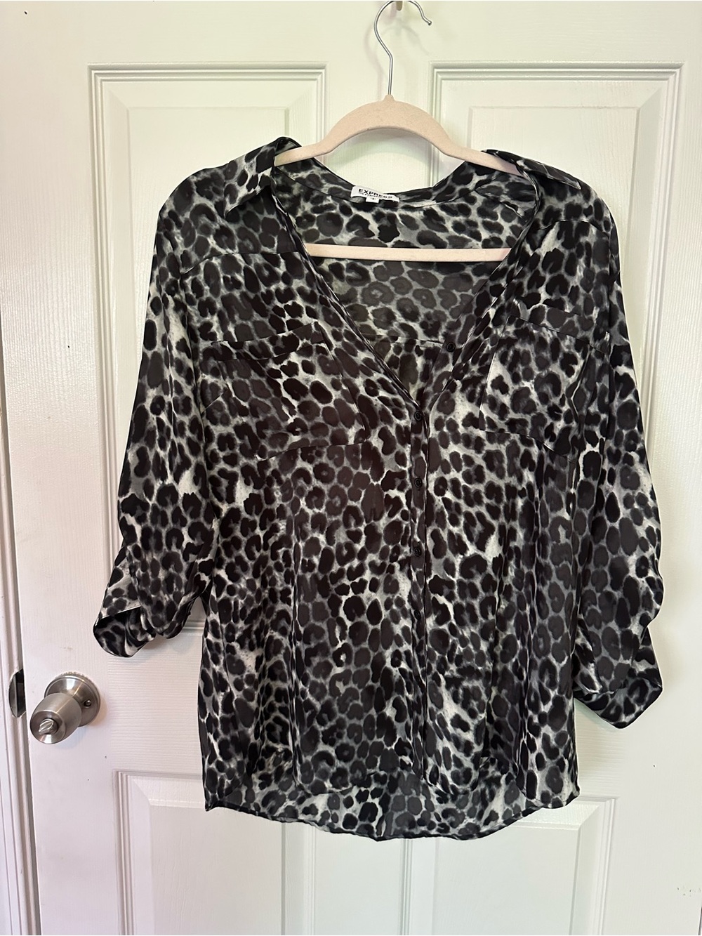 Express Black & White Animal Print Button-Front Blouse